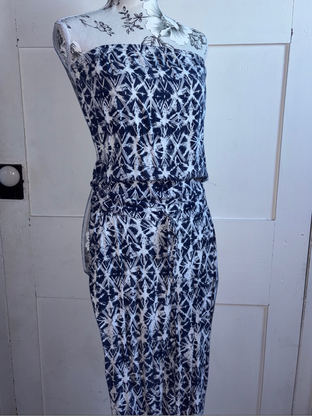 Strapless Romper Blue Pattern Strapless Classic Summer Style Size Small